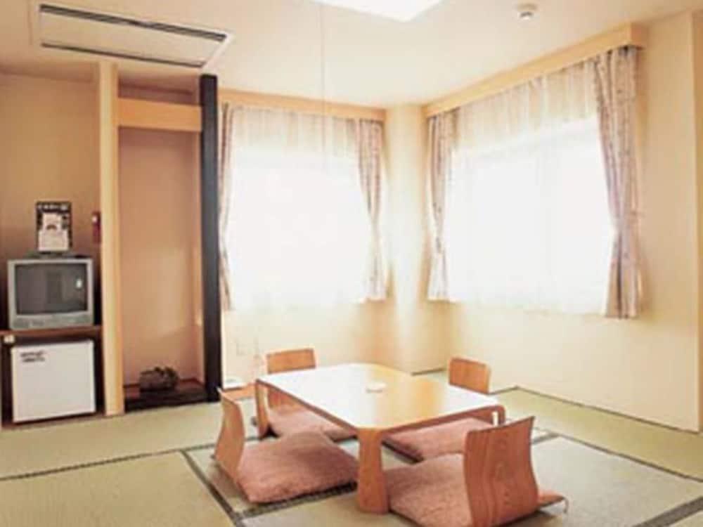 Hotel Okabe Shiosaitei Wakkanai Extérieur photo